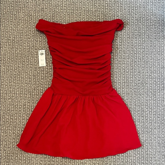 Abercrombie & Fitch Dresses & Skirts - Abercrombie Women’s Elegant Red Off-The-Shoulder Dress